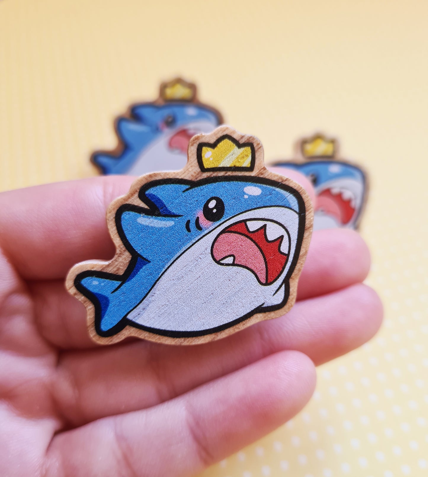 Pin de madera de Tiburón