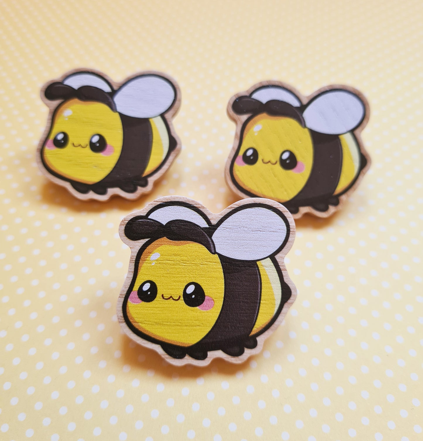 Pin de madera de Abeja